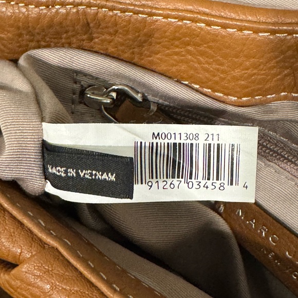 Marc Jacobs Q Classic Lil Ukita in Cardamom - Picture 11 of 11